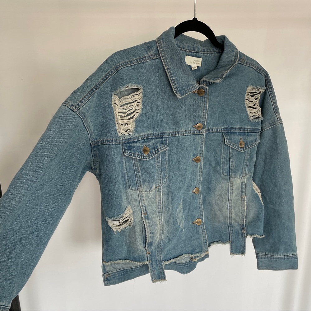 Cropped ripped Jeans jacket
